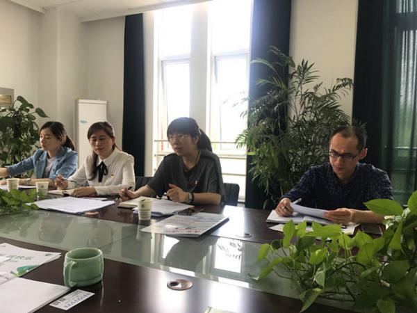 0516經(jīng)開區(qū)文明辦領導來我院考察調(diào)研省級文明單位創(chuàng)建工作-顧君1_副本.jpg