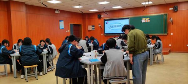 05103嘉興市中職動漫專業(yè)創(chuàng)新基地骨干教師赴余杭學(xué)習(xí)考察-蘇仕明5_副本.jpg